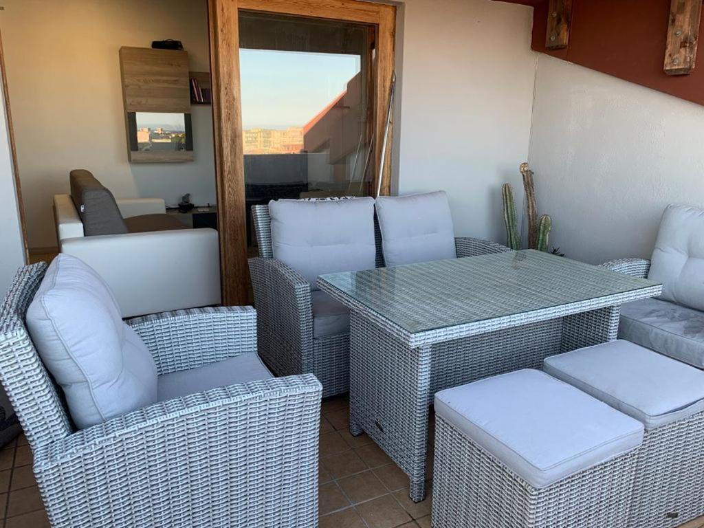 Relax Sea View Attic Apartment Quartu SantʼElena Exterior foto